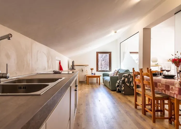 Mcx Vacation - La Mansardina Di Crepin In With Modern Comforts Just 3 Minutes From The Cable Cars! *