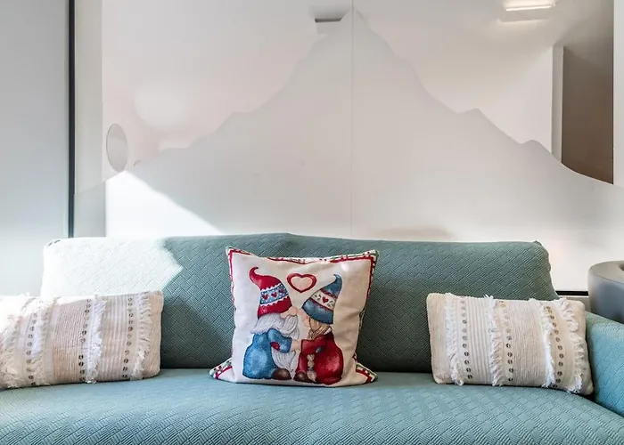 Mcx Vacation - La Mansardina Di Crepin In With Modern Comforts Just 3 Minutes From The Cable Cars! Lejlighed Valtournenche