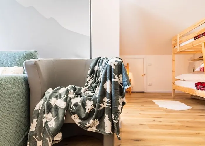 Lejlighed Mcx Vacation - La Mansardina Di Crepin In With Modern Comforts Just 3 Minutes From The Cable Cars! Valtournenche