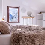 Mcx Vacation - La Mansardina Di Crepin In With Modern Comforts Just 3 Minutes From The Cable Cars! *