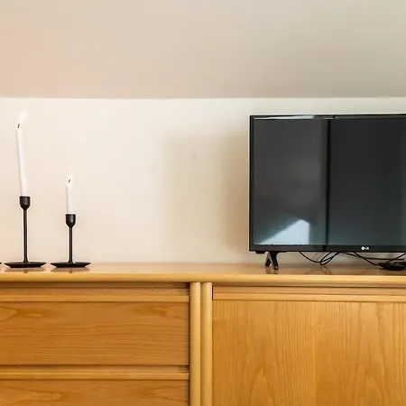 Mcx Vacation - La Mansardina Di Crepin In With Modern Comforts Just 3 Minutes From The Cable Cars!