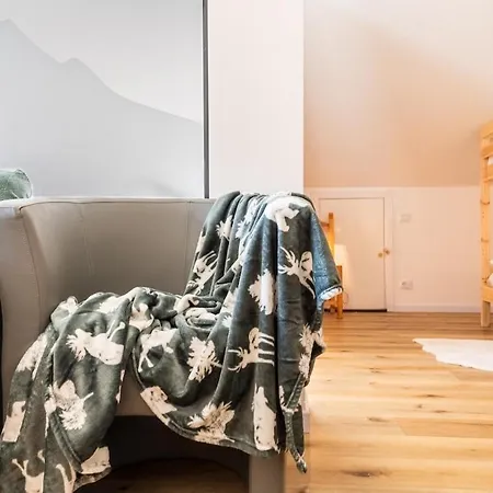 Apartment Mcx Vacation - La Mansardina Di Crepin In With Modern Comforts Just 3 Minutes From The Cable Cars! Valtournenche