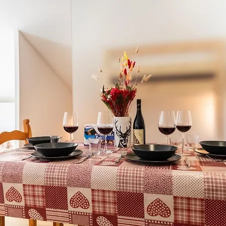Mcx Vacation - La Mansardina Di Crepìn In With Modern Comforts Just 3 Minutes From The Cable Cars! *