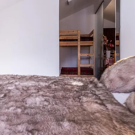 Mcx Vacation - La Mansardina Di Crepin In With Modern Comforts Just 3 Minutes From The Cable Cars! * Valtournenche