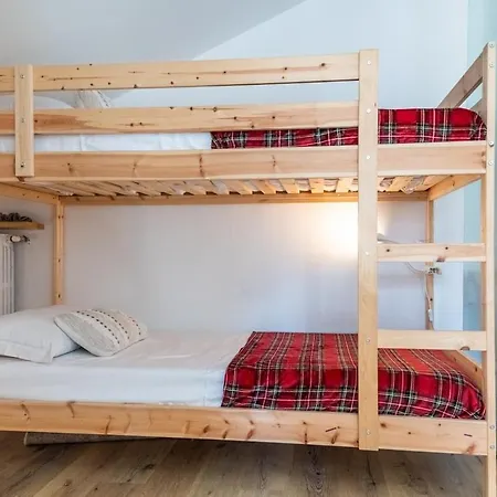 Mcx Vacation - La Mansardina Di Crepin In With Modern Comforts Just 3 Minutes From The Cable Cars! Valtournenche