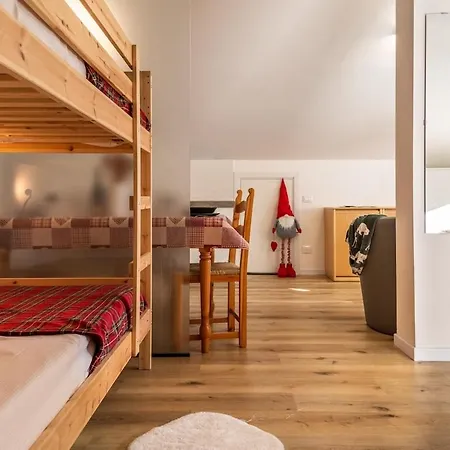 Apartment Mcx Vacation - La Mansardina Di Crepin In With Modern Comforts Just 3 Minutes From The Cable Cars!