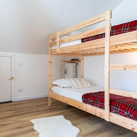 アパート Mcx Vacation - La Mansardina Di Crepin In With Modern Comforts Just 3 Minutes From The Cable Cars! ヴァルトゥルナンシュ