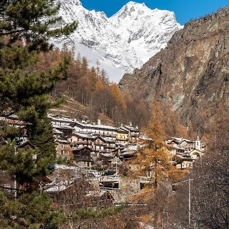 Mcx Vacation - La Mansardina Di Crepin In With Modern Comforts Just 3 Minutes From The Cable Cars! *